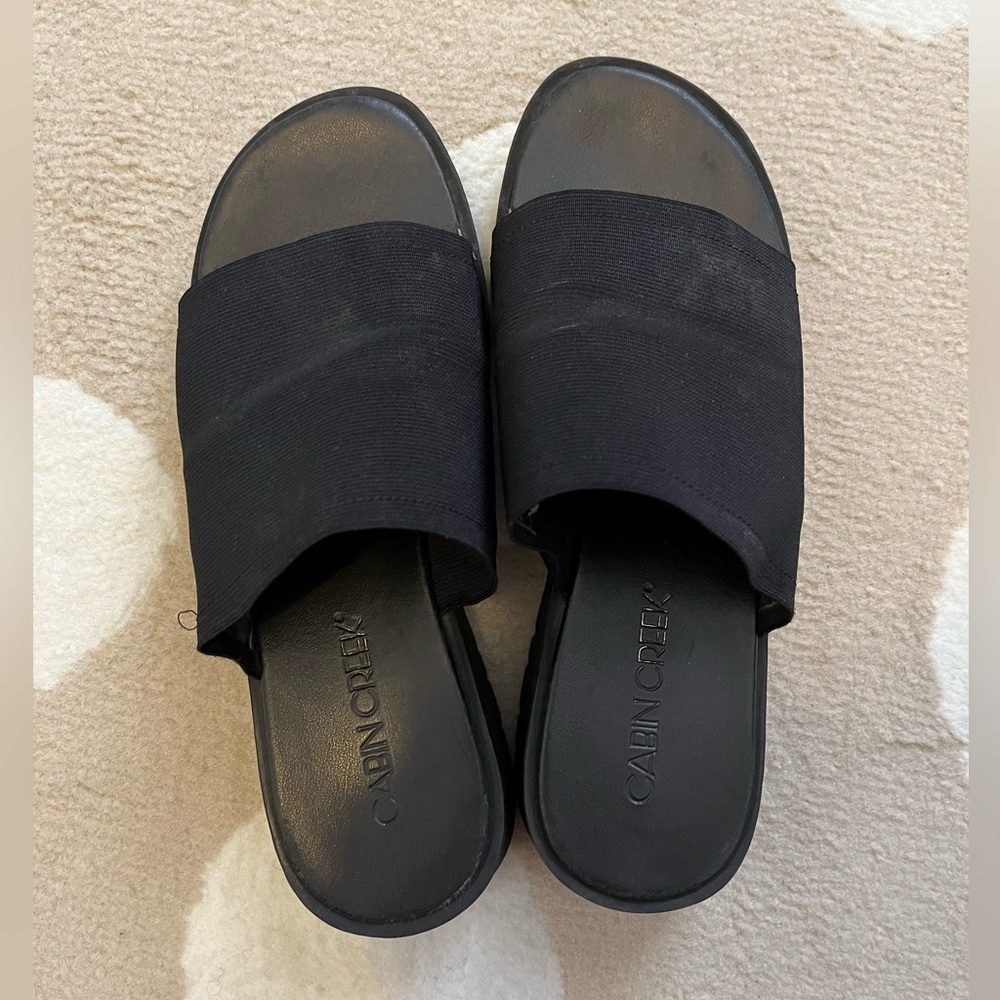 Chunky 90’s sandal